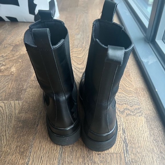 Browns Genuine Leather Black Boots - Picture 2 of 5